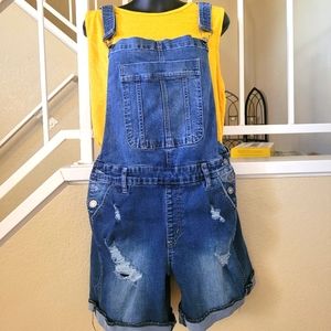 Overall shorts